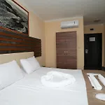 Hotel Santa Ria