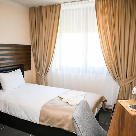 Santa Ria 2* Kŭrdzhali