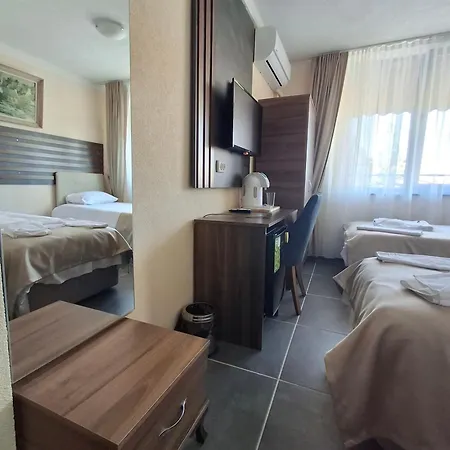 Santa Ria Hotel 2*