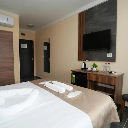 Hotel Santa Ria 2*
