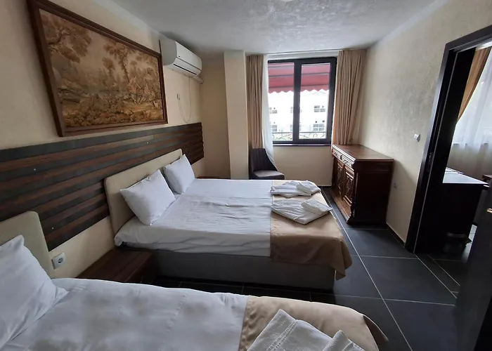 Santa Ria מלון 2*